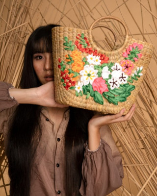 KAUNA ECO FRIENDLY EMBROIDERY HANDBAG