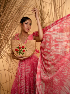 KAUNA ORGANIC ECO-FRIENDLY EMBROIDERY HANDBAG