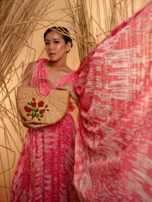 KAUNA ORGANIC ECO-FRIENDLY EMBROIDERY HANDBAG