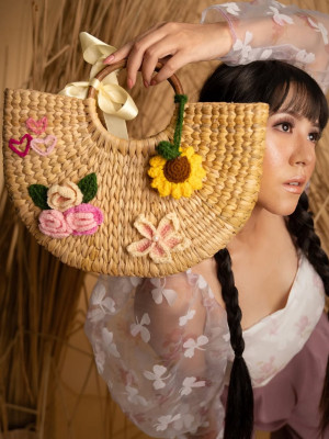 KAUNA NATURAL EMBROIDERED HANDBAG