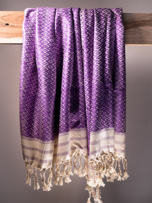ALL OVER PURPLE MOTIF ERI SILK SHAWL (AHIMSA SILK)  ALL OVER PURPLE MOTIF ERI SILK SHAWL (AHIMSA SILK)