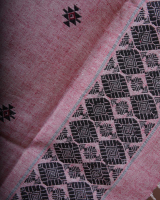 PINK ERI SILK SHAWL (AHIMSA SILK) WITH BLACK BORDER PINK ERI SILK SHAWL (AHIMSA SILK) WITH BLACK BORDER