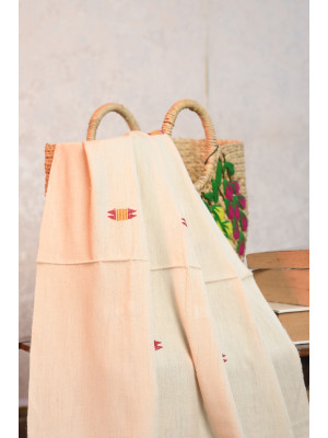 ERI SILK STOLE (AHIMSA SILK) WITH RED MOTIFS ERI SILK STOLE (AHIMSA SILK) WITH RED MOTIFS