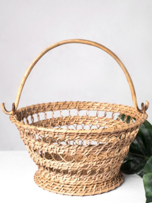 CANE BASKET WITH HANDLE CANE BASKET WITH HANDLE