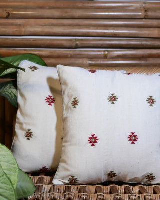 Cushion Cover Set Of White With Red Green Print