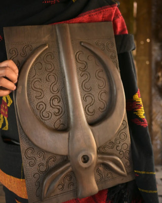 Exotic Naga Gamari Wood Panel [Mithun Head]