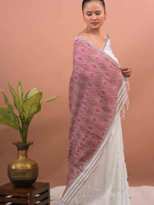 COTTON WHITE HANDWOVEN SAREE PINK AND GOLDEN BORDER