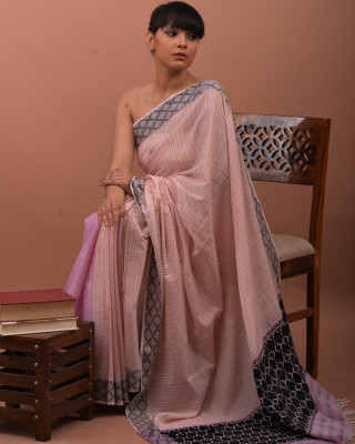COTTON BEIGE ALTERNATING WITH A LIGHT PURPLE HANDWOVEN SAREE COTTON BEIGE ALTERNATING WITH A LIGHT PURPLE HANDWOVEN SAREE