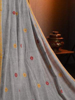 Grey Eri (Ahimsa) Silk Handloom Saree Grey Eri (Ahimsa) Silk Handloom Saree