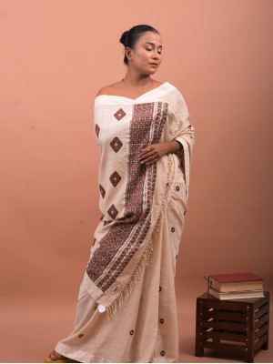 ERI BEIGE COLOUR SILK SAREE (AHIMSA SILK) WITH BROWN BORDER ERI BEIGE COLOUR SILK SAREE (AHIMSA SILK) WITH BROWN BORDER